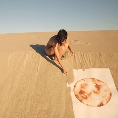 Embracing the Bleed – Amy Keevy on Menstruation, The Female Body, Creativity & Social Media as an Instrument for Change